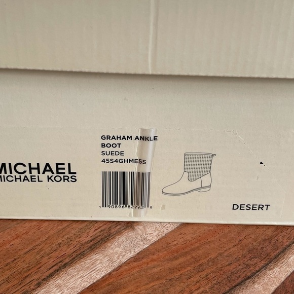 NEW Michael Kors Graham Ankle Suede Boots - Picture 7 of 7